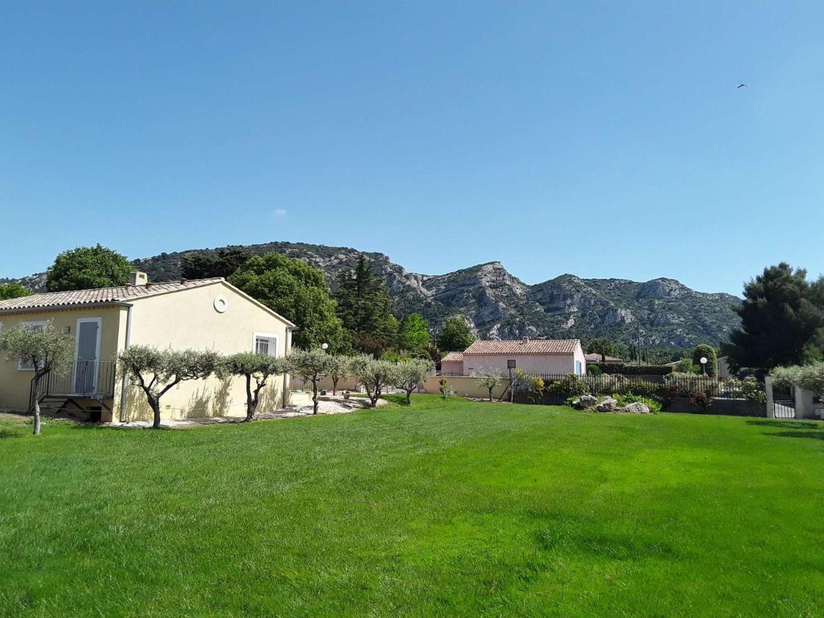 Villa Le Jardin Des Tourterelles Robion en Luberon Exterior foto